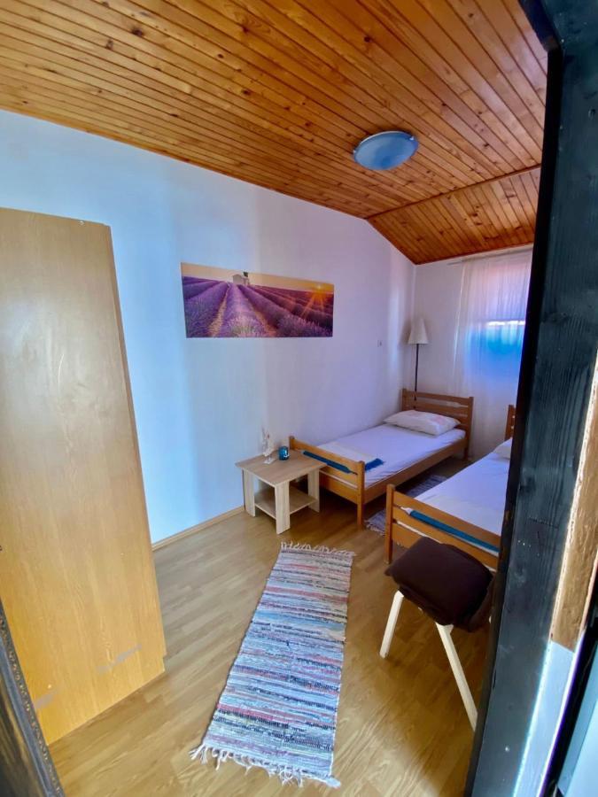 Apartmani Ines مارينا المظهر الخارجي الصورة
