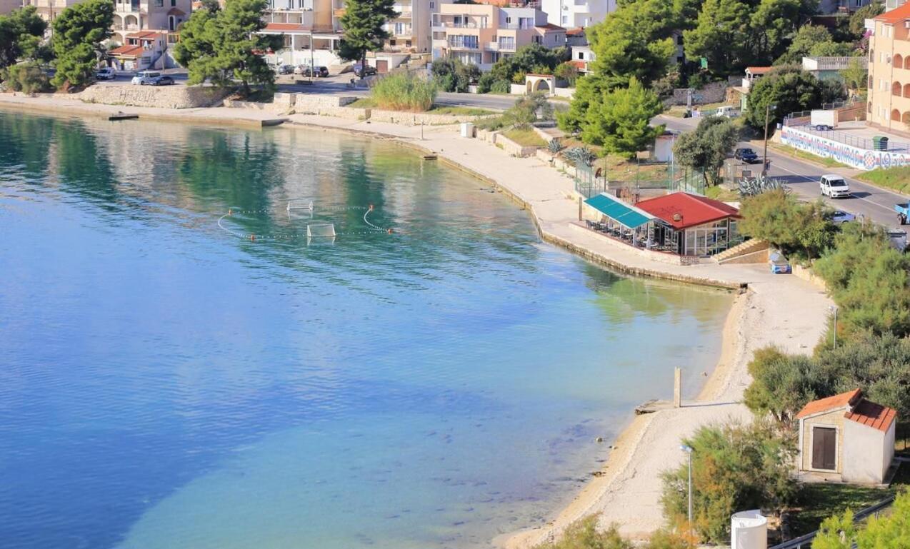 Apartmani Ines مارينا المظهر الخارجي الصورة