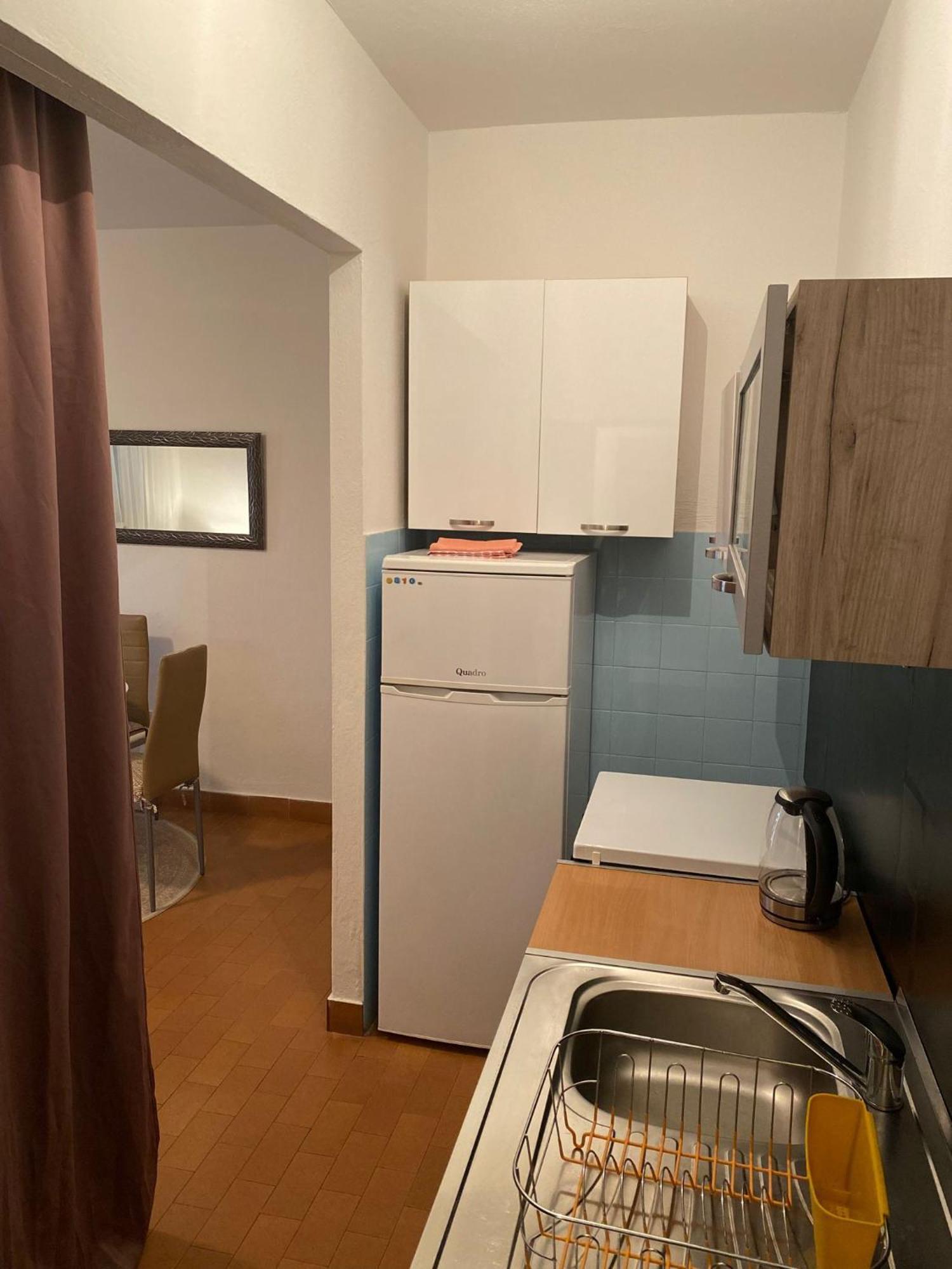 Apartmani Ines مارينا المظهر الخارجي الصورة