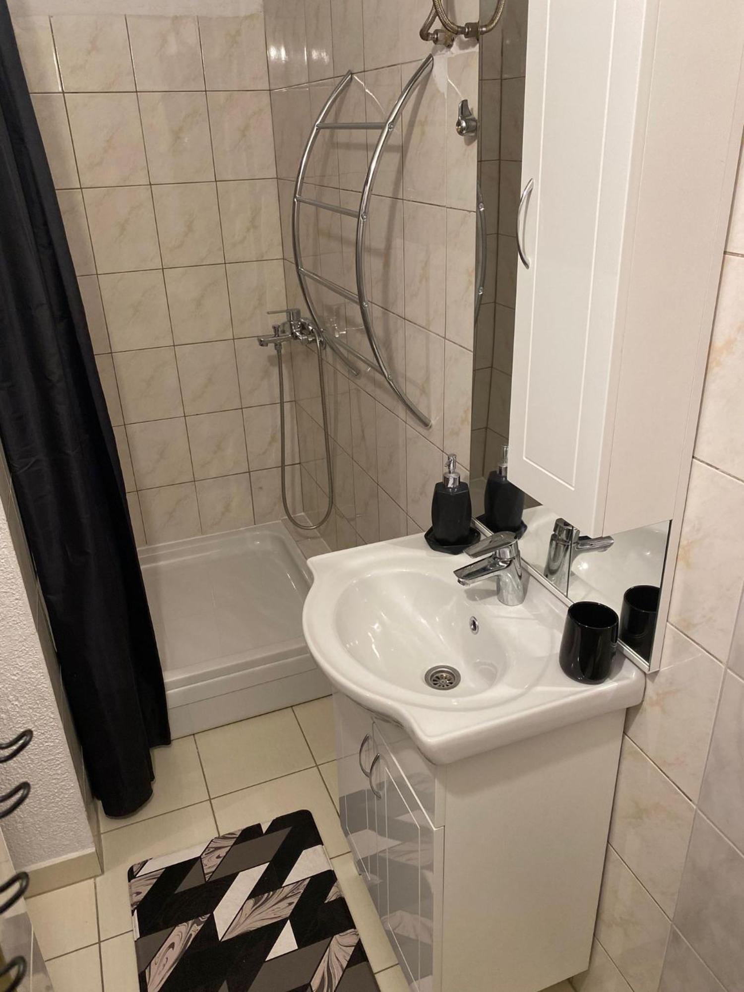 Apartmani Ines مارينا المظهر الخارجي الصورة